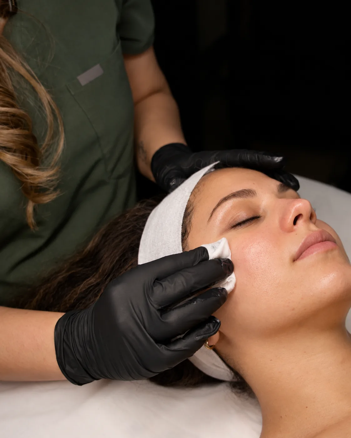 Chemical Peels at Skinholic Aesthetics & Laser, in the treatment room